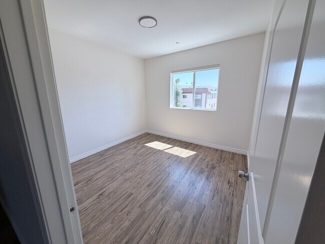 Photo - 12405 W Oxnard St Unit #301