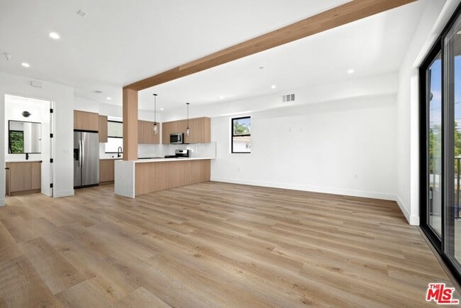 Photo - 5543 Calhoun Ave