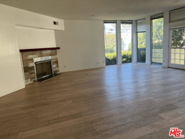 Photo - 20 28th Ave Unit B