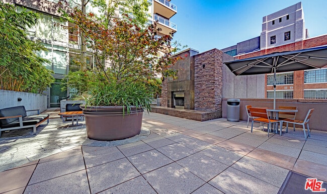 Photo - 1111 S Grand Ave Unit 714