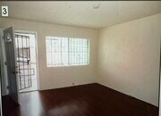 Photo - 1023 E 12th St Unit 3