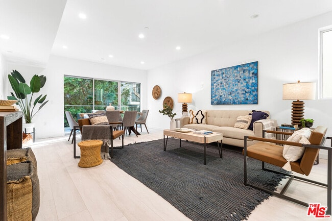 Photo - 11620 Chenault St Unit 103