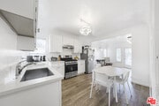 Photo - 422 N Reno St