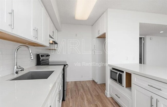 Photo - 420 Monterey Ln Unit R7