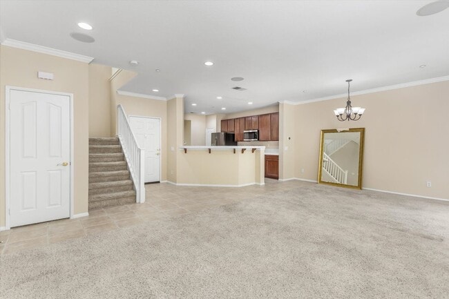 Photo - 7353 Ellena W