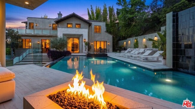 Photo - 7801 Hillside Ave