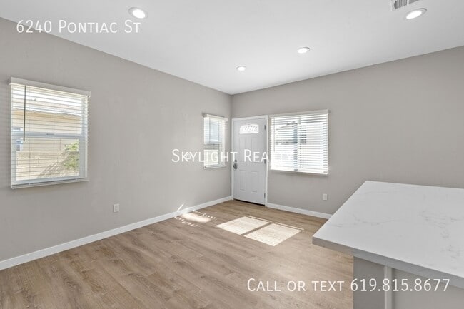 Photo - 6240 Pontiac St