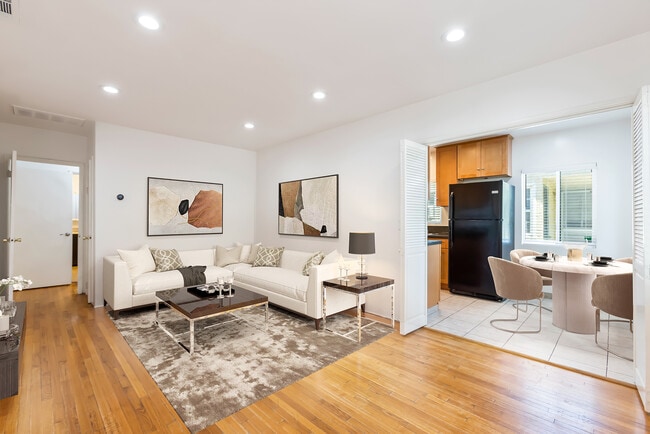 Building Photo - 11481 Cumpston St Unit 1