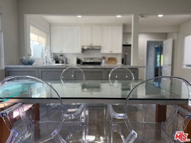 Photo - 5740 Vantage Ave