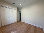 Photo - 1140 W Donington St