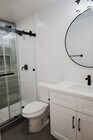 Master Bath - 233 E 25th St Unit 233