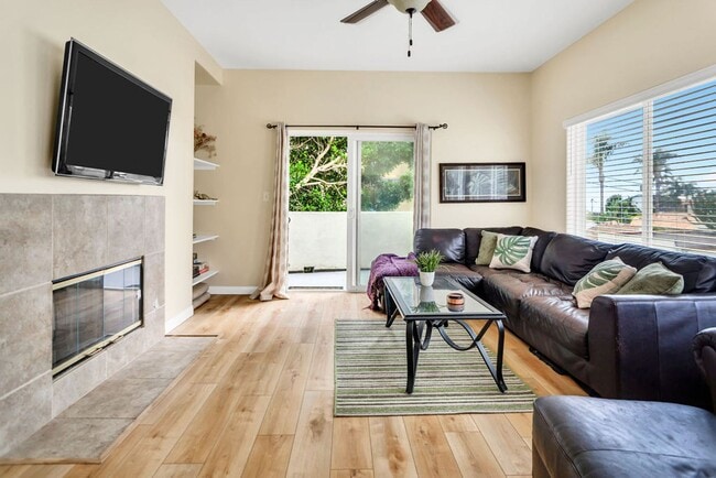 Photo - 366 Forward St Unit 1