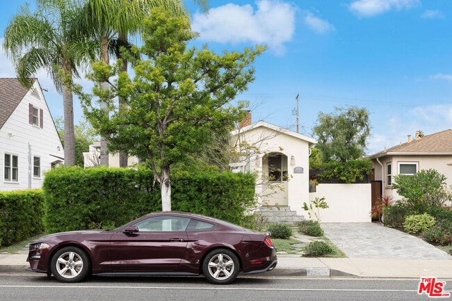 Photo - 1039 26th St