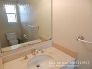 Photo - 4458 Via Realzar