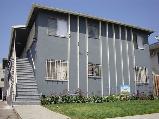 Photo - 917 N Hudson Ave Apartments Unit 7