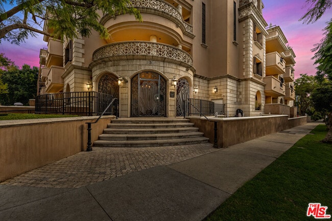 Photo - 850 Croft Ave Unit 303