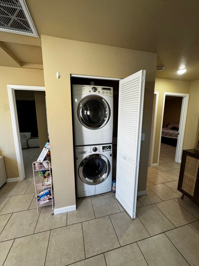 Photo - 879 N Mountain View Ave Unit 2