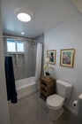 Large bathtub, 4 shelves & double head shower - 923 N Avenue 56