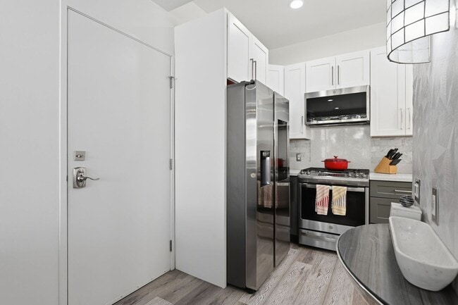Photo - Furnished 2 bedroom Unit 5