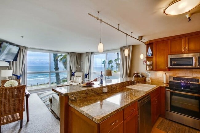 Building Photo - 4667 Ocean Blvd Unit 301