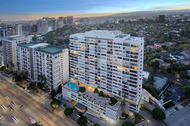 Building Photo - 10501 Wilshire Blvd Unit 2304