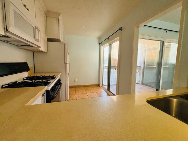 Photo - 515 N Jackson St Unit 112