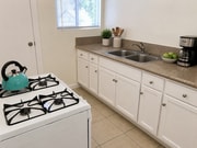 Photo - 1409-1415 Warren Ave Unit 1415