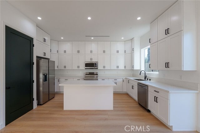 Photo - 14121 Emelita St