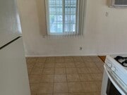 dining area off kitchen - 1126 E Palmer Ave Unit B