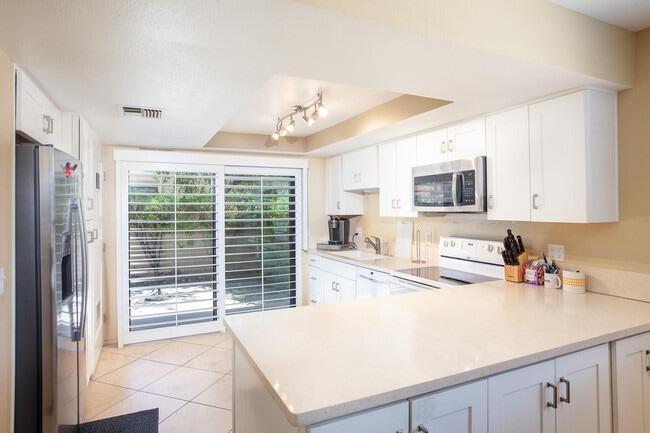 Photo - 2348 Los Coyotes Dr