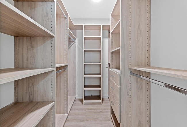 Photo - 11627 Mayfield Ave Unit 9