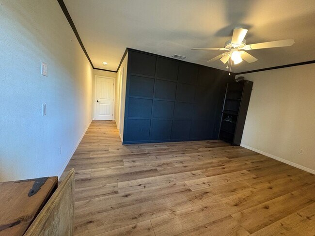 Photo - 14440 Harvey Ln