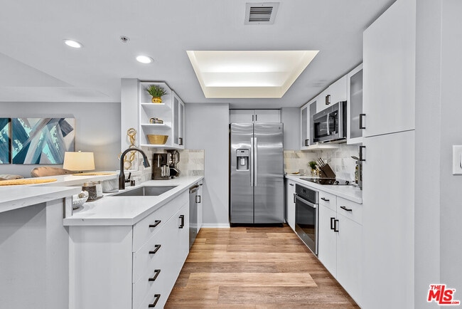 Photo - 13700 Marina Pointe Dr Unit 627