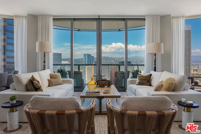 Photo - 211 W Elm Ct Unit 26C