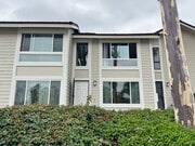 Photo - FOR RENT 2BD/1.5 BA/2 parkings/ Town House