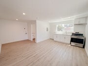 Photo - 3824 W 104th St