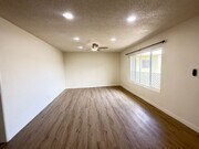 Photo - Spacious remodeled 2 BR apartment - Inglew... Unit 10730 Burin Ave #4
