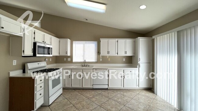 Photo - 9400 Nolina Dr