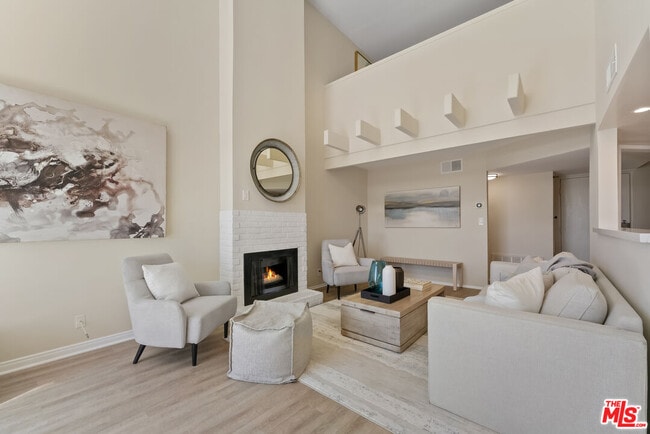 Photo - 2677 S Centinela Ave Unit 402