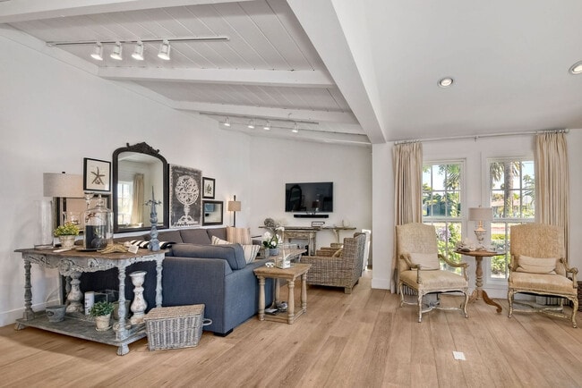 Photo - 190 Walnut Ave Apartment Unit ID1248701P