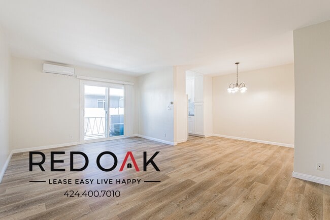 Building Photo - 642 Hayworth Ave Unit 6