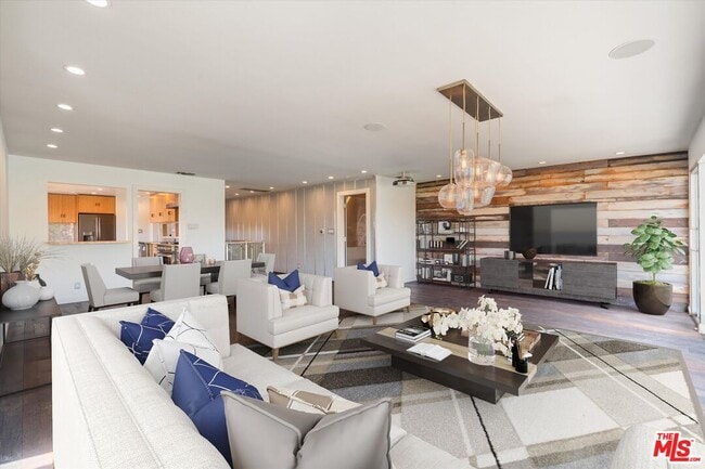 Photo - 4075 Los Nietos Dr