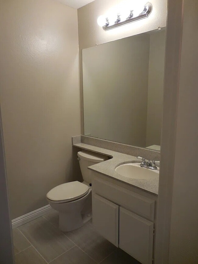 Newly renovated Mission Valley unit - Newly renovated Mission Valley unit Apartment Unit 85
