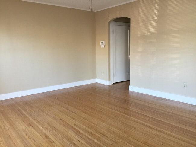 Photo - 2101 Hillcrest Dr Unit 2101