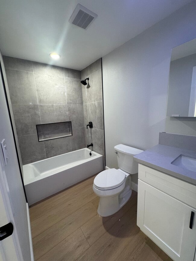 Photo - 729 Tressy Ave