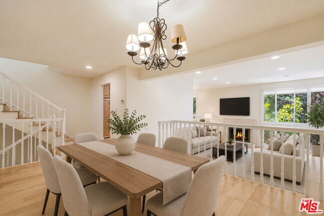 Photo - 17241 Palisades Cir