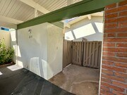 Photo - Bright and Spacious 2-Bedroom Condo in Gol...