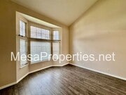 Photo - 10927 Glenoaks Dr