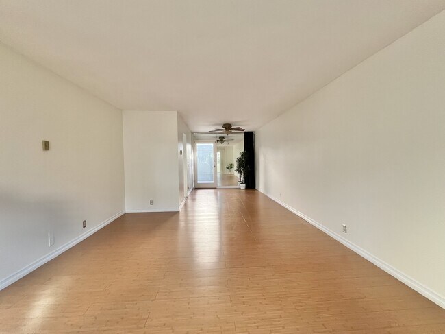 Photo - 6966 Park Mesa Way