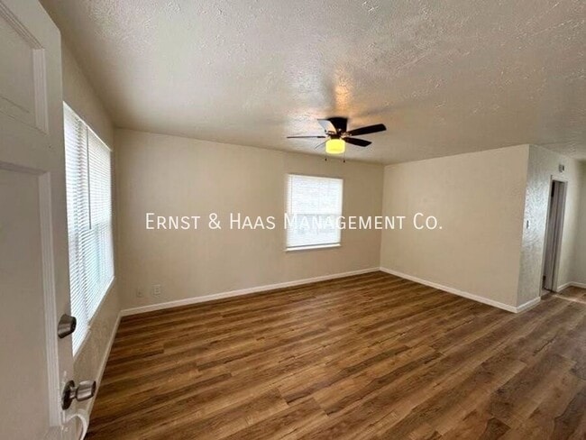 Photo - 932 Gardenia Ave